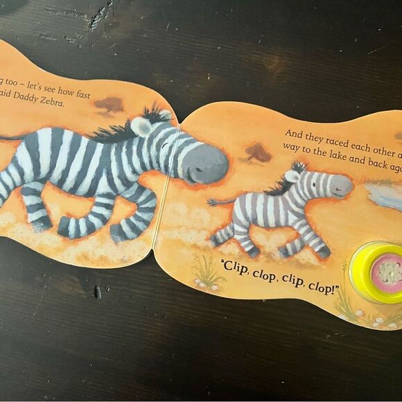 Little Zebra Pink Book - Picture 3 of 7